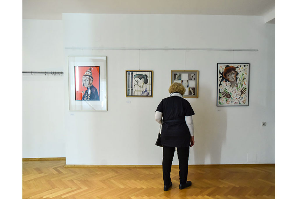 Die Bilder im ersten Stock in der Galerie  „ega: frauen in zentrum“